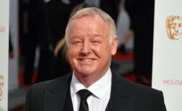 Les Dennis